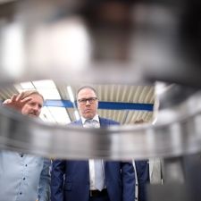 Sachsens Wirtschaftsminister Panter besucht Unternehmen, für SMWA, Dresden, 2025
