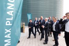 Bundeskanzler Merz besucht Max-Planck-Institut, Halle (Sachsen-Anhalt), 2025